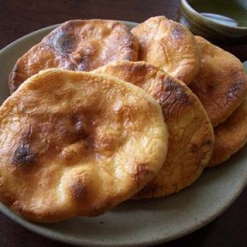 Iriyama senbei (Rice cracker)