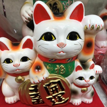 A lucky cat and lucky's specialty store Asakusa Kappabashi Koide shopメイン画像